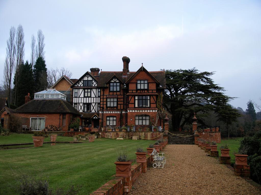 Hambledon House Bed & Breakfast Godalming Exterior photo